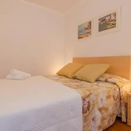 Apto. 5 Huéspedes * Lloret de Mar