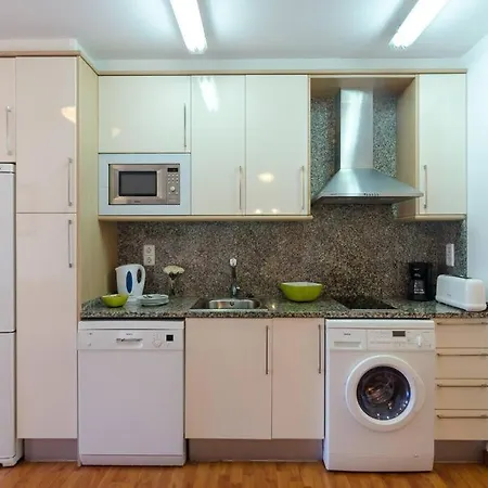 Apto. 5 Huéspedes Apartamento *