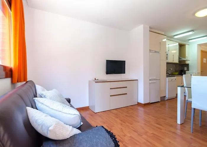 Apto. 5 Huéspedes *