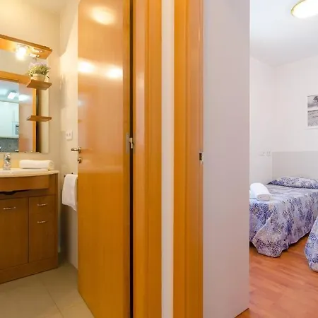 Apto. 5 Huespedes Apartment